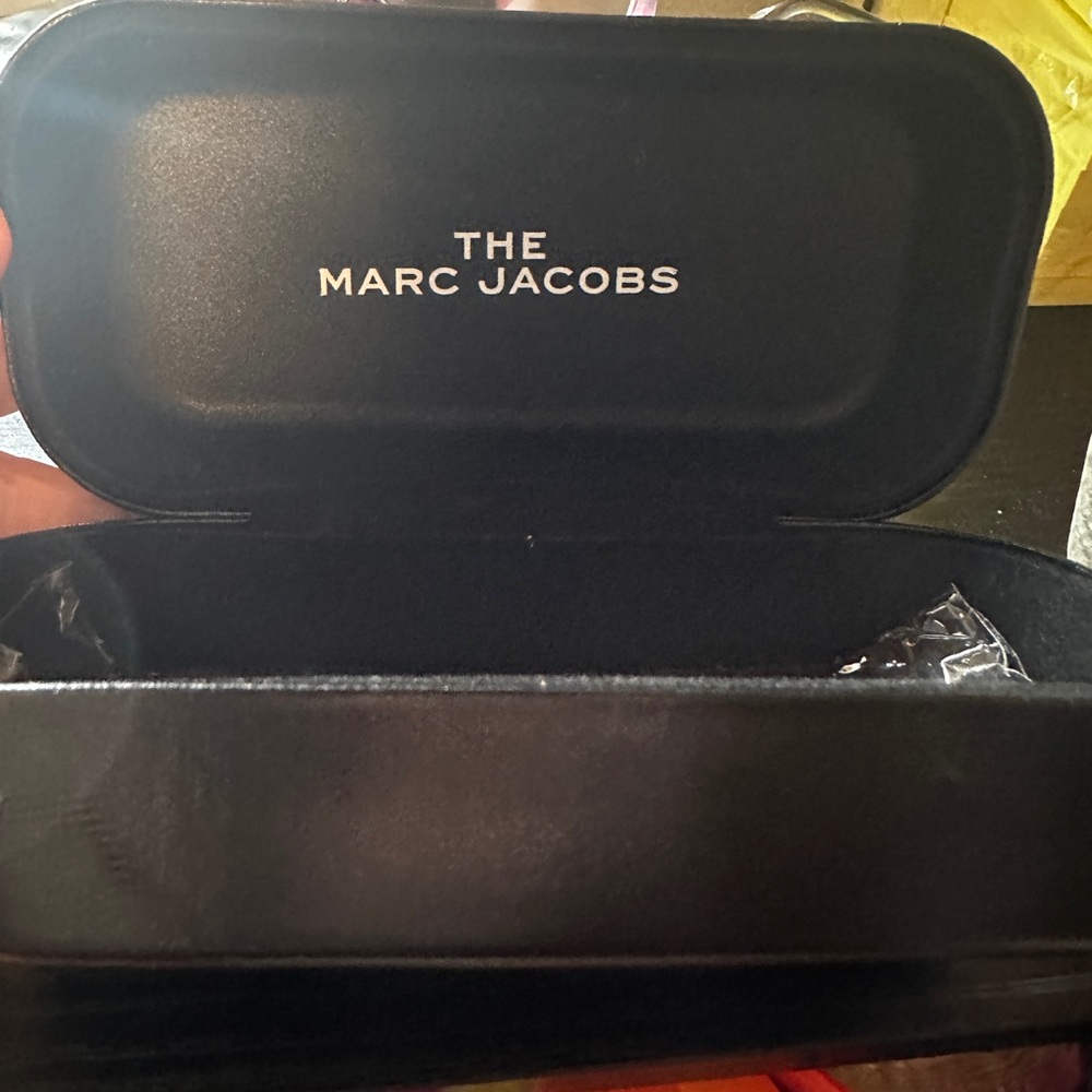 Marc Jacobs Elegant Black Eyewear Case